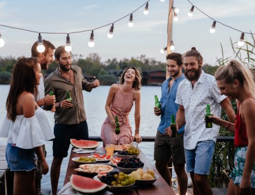 Lakeside Entertaining: Hosting the Ultimate Outdoor Gathering